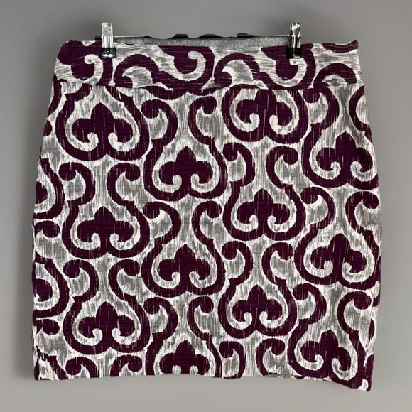 Ann Taylor petite ladies purple and gray fleur-de-lis short skirt sze 12 - Picture 1 of 5
